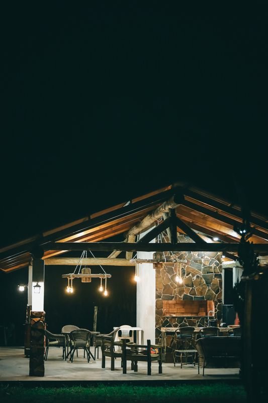 Lounge à noite vista exterior